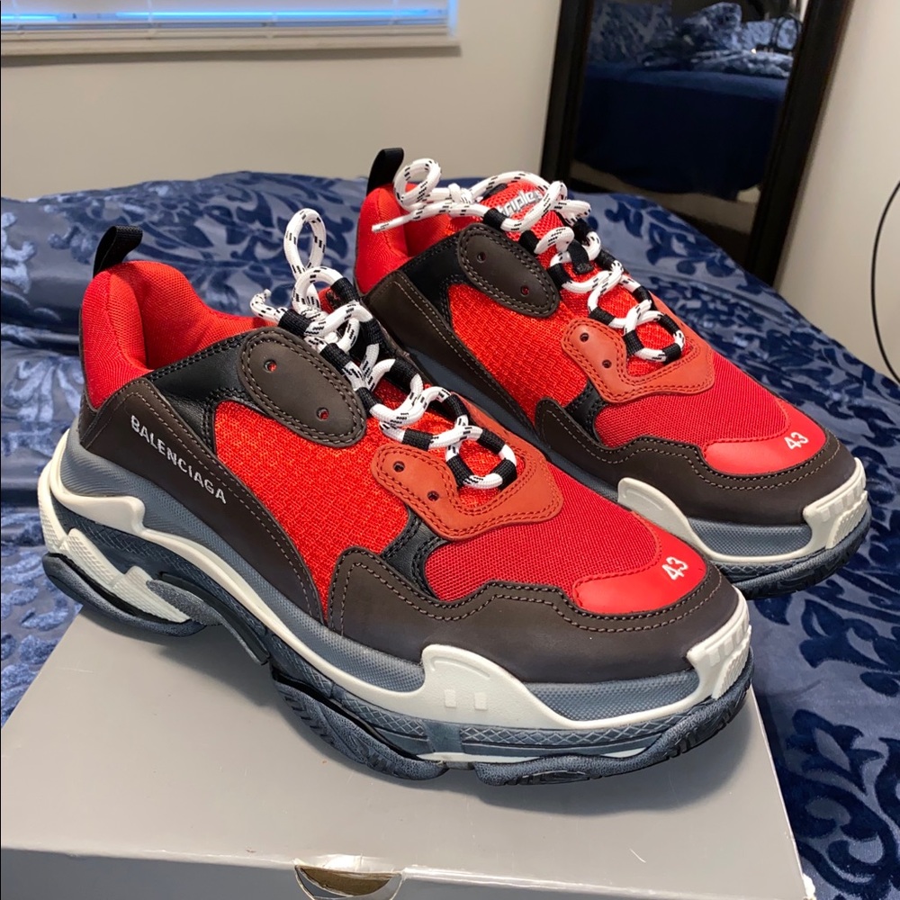 AUTHENTIC BALENCIAGA TRIPLE S SNEAKERS